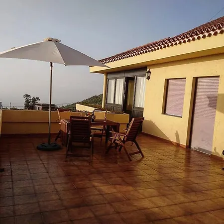 Finca La Atalaya 公寓 *